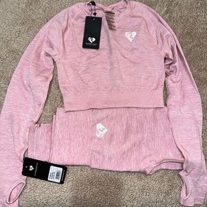 NWT Women’s best Move Seamless Long Sleeve Crop Top/ Move Seamless Leggings